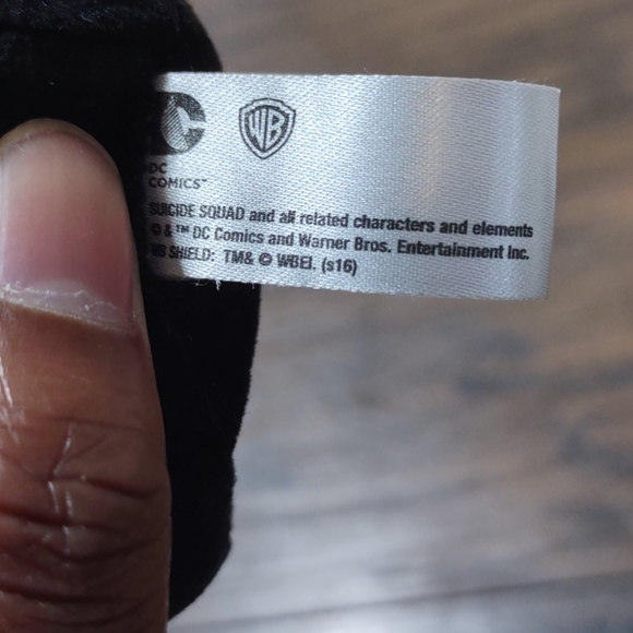 •Funko Mopeez Plush Figure Suicide Squad  DEADSHOT - Picture 8 of 15